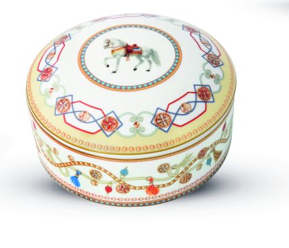 Porc.jewelry round box Ø 13x6,5 h cm w/lid in gift 