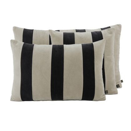 RIO CUSHION BLACK VELVET 20X32 INCHES 50X80 CM