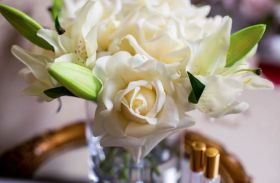 LUXURY LILIES & ROSES - CHAMPAGNE - BLACK GLASS