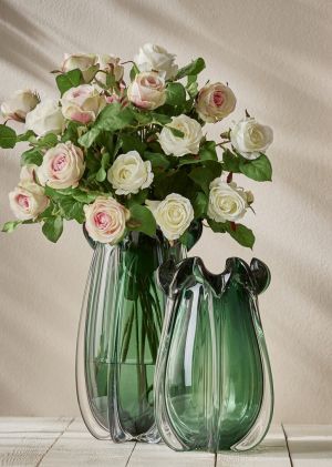  GLASS VASE 