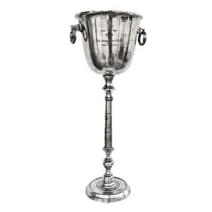 ШАМПАНИЕРА НА СТОЙКА