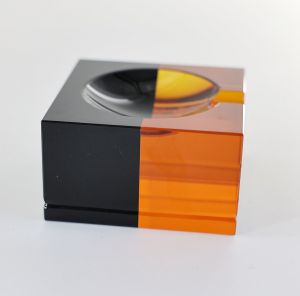 ASHTRAY IN AMBER/BLACK CRYSTAL 