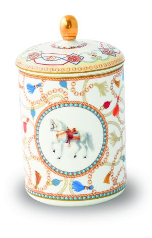 Scented candle in porcelain jar in gift box CHEVAL